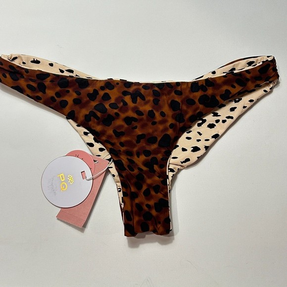 PilyQ PQ Wild Heart Reversible Animal Print Ruched Swim Bikini Bottom Size M NWT - Picture 4 of 8